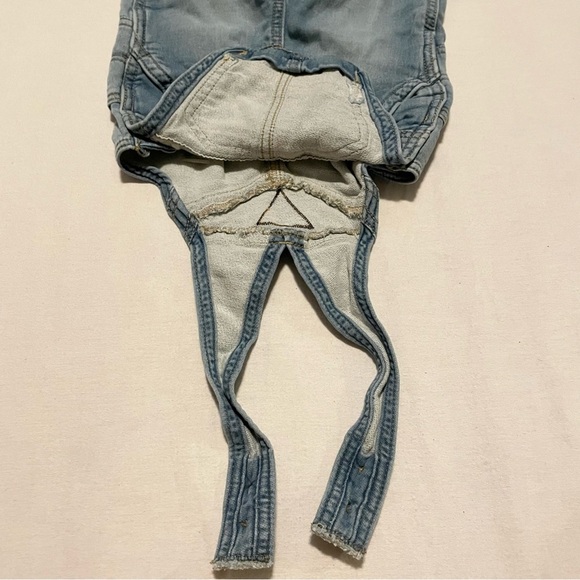Oshkosh Overalls for Baby Size 6 Months - Picture 14 of 16